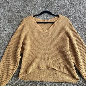 Brown/tan sweater